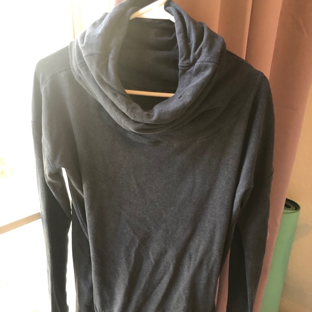 Lululemon cowl neck pull over
